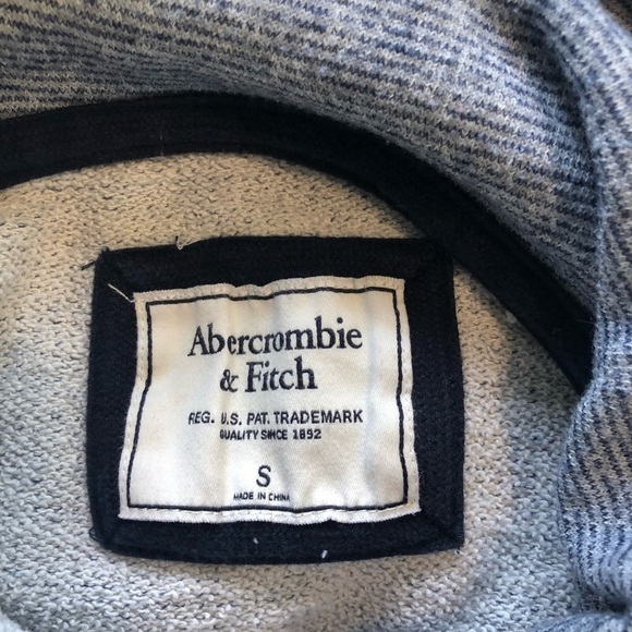 ABERCROMBIE Striped Cowl-neck Cozy Sweater small - Picture 5 of 7